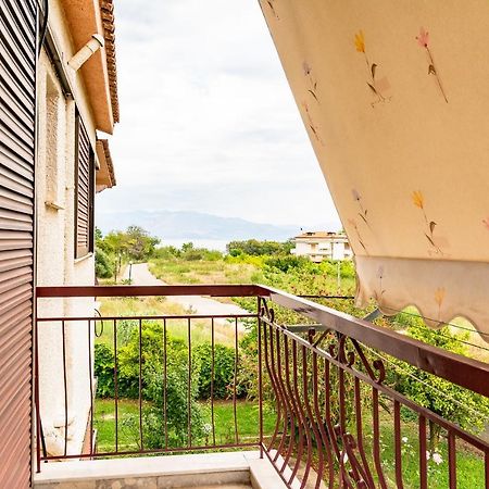 Ritsinia Apartments Éjo Kültér fotó